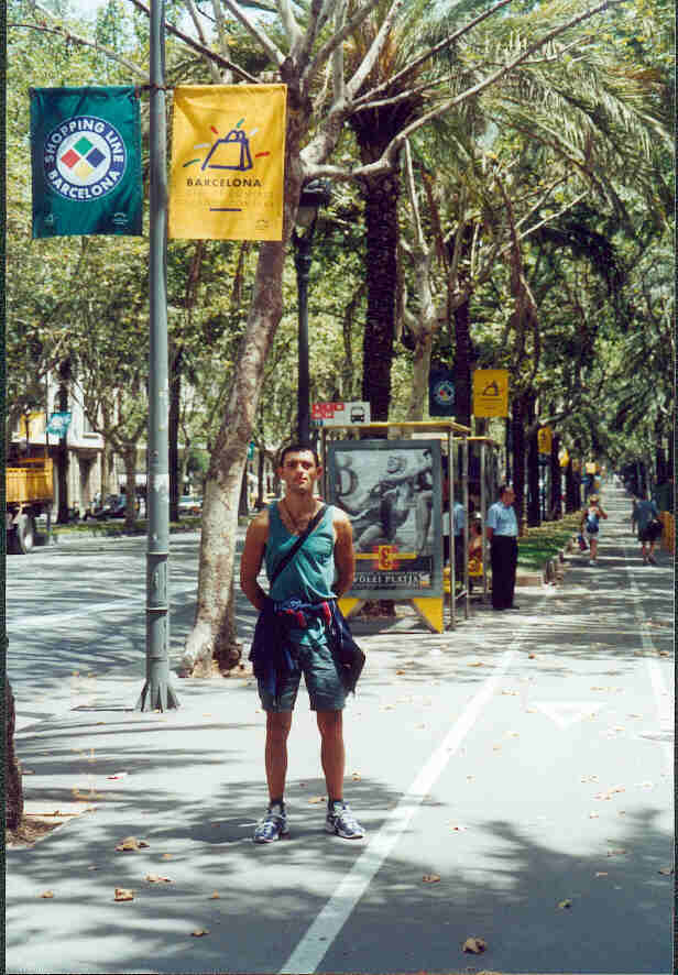 Barcelona, Spain; Actual size=180 pixels wide