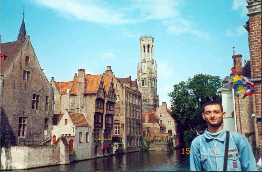 Brugges, Belgium; Actual size=180 pixels wide